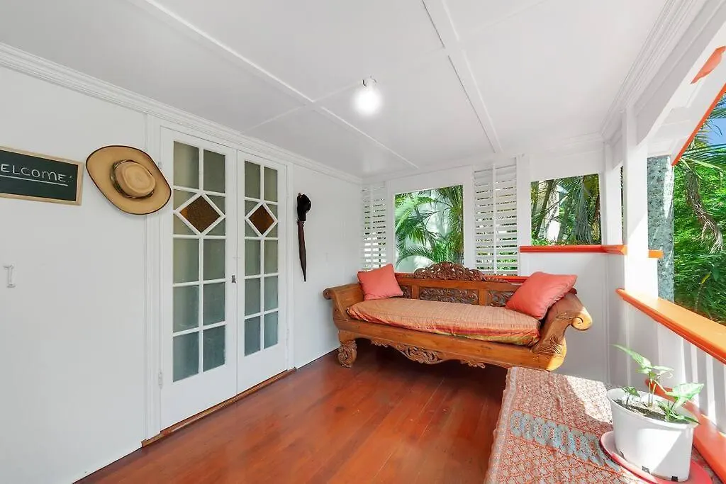 Masterfully Restored Queenslander Near Esplanade Cairns