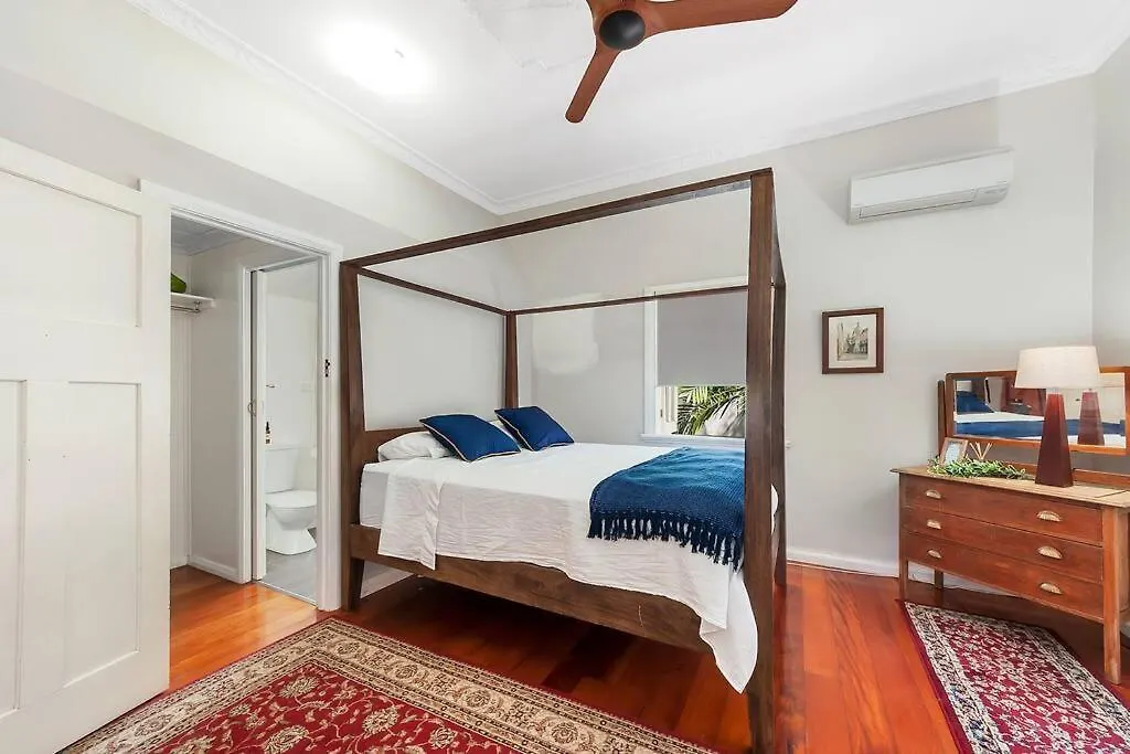Masterfully Restored Queenslander Near Esplanade Cairns