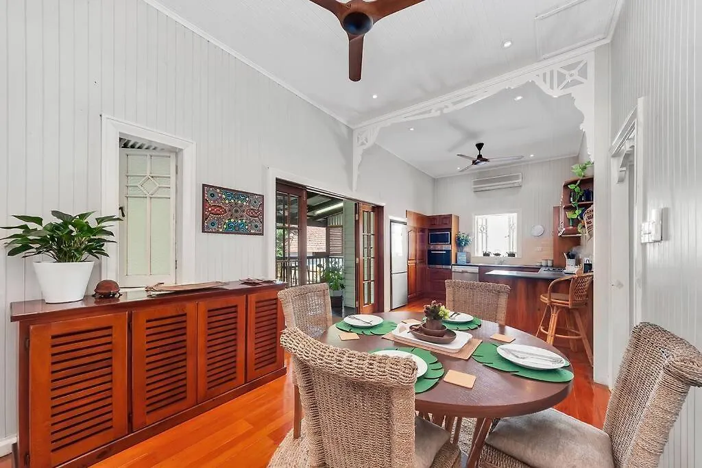 Holiday home Masterfully Restored Queenslander Near Esplanade Cairns Australia