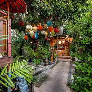 Travellers Oasis Ostello